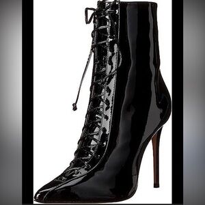 SCHUTZ Glossy Black Lace-Up Heeled Boots Sz 7B